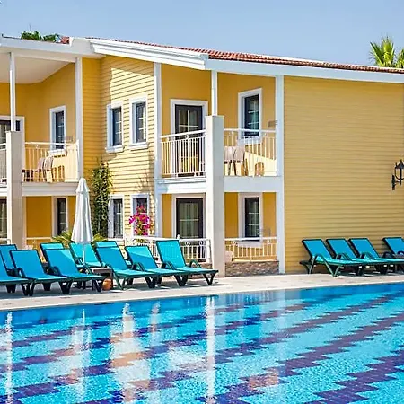 Crystal Club World Of Colours Comfort Collection Hotel