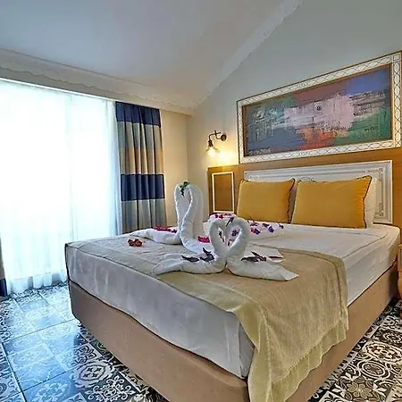 Hotel Crystal Club World Of Colours Comfort Collection